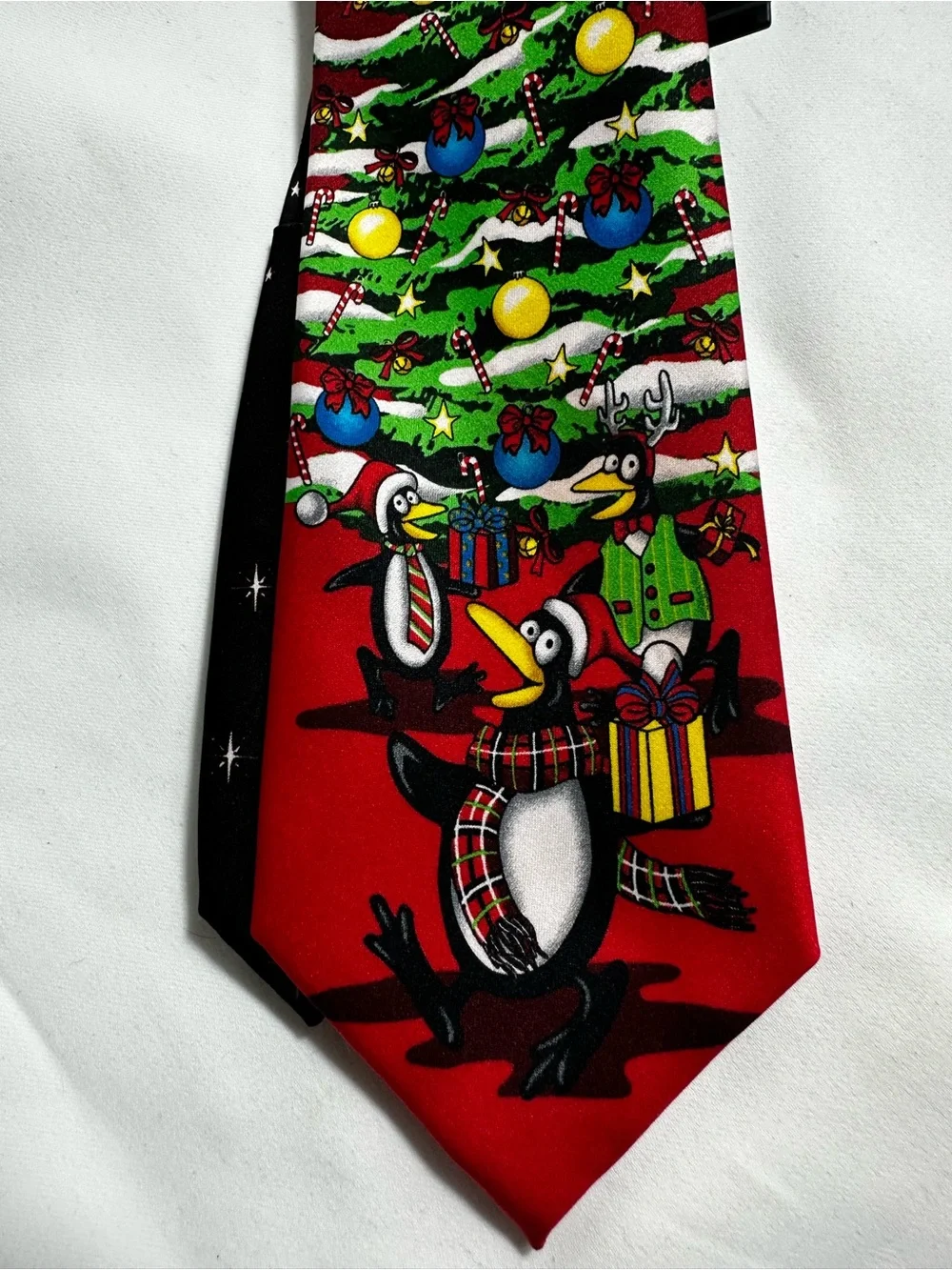 A49. Ralph Marlin Tie Tales Christmas Zipper Tie Penguin Reindeer Holiday